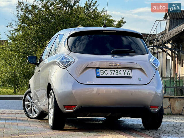 Серый Рено Зое, объемом двигателя 0 л и пробегом 69 тыс. км за 6762 $, фото 12 на Automoto.ua