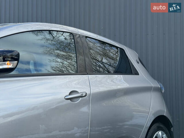 Сірий Рено Зое, об'ємом двигуна 0 л та пробігом 104 тис. км за 6199 $, фото 10 на Automoto.ua