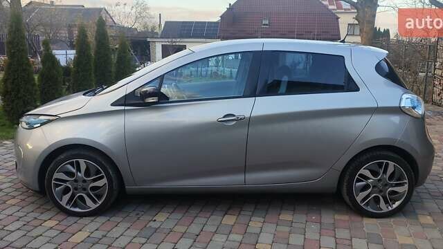 Сірий Рено Зое, об'ємом двигуна 0 л та пробігом 58 тис. км за 7700 $, фото 9 на Automoto.ua