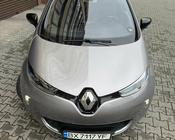 Сірий Рено Зое, об'ємом двигуна 0 л та пробігом 85 тис. км за 7550 $, фото 2 на Automoto.ua