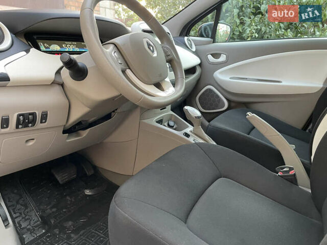 Сірий Рено Зое, об'ємом двигуна 0 л та пробігом 96 тис. км за 7200 $, фото 9 на Automoto.ua