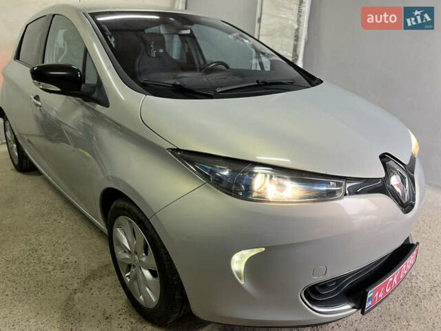 Сірий Рено Зое, об'ємом двигуна 0 л та пробігом 142 тис. км за 5950 $, фото 25 на Automoto.ua