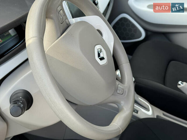 Сірий Рено Зое, об'ємом двигуна 0 л та пробігом 104 тис. км за 6199 $, фото 44 на Automoto.ua