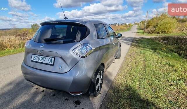 Рено Зое 2015 в Дрогобыче на Automoto.ua Серый Рено Зое, объемом двигателя 0 л и пробегом 125 тыс. км за 6400 $, фото 17 на Automoto.ua