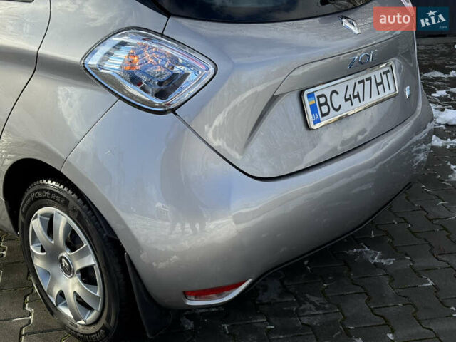 Сірий Рено Зое, об'ємом двигуна 0 л та пробігом 104 тис. км за 6199 $, фото 52 на Automoto.ua