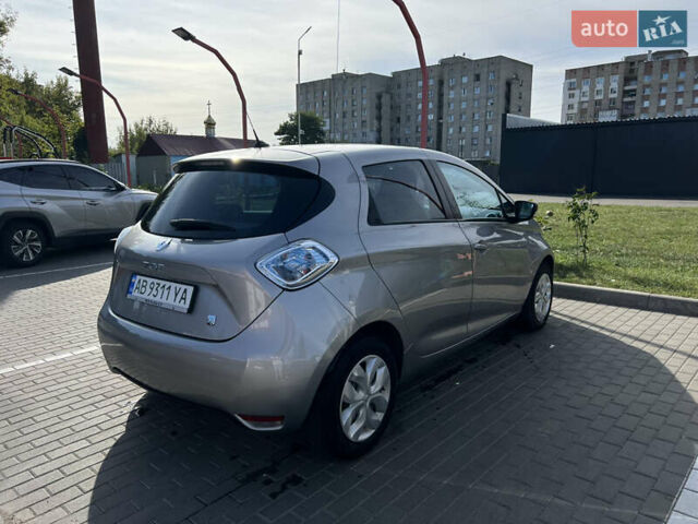 Сірий Рено Зое, об'ємом двигуна 0 л та пробігом 96 тис. км за 7200 $, фото 4 на Automoto.ua