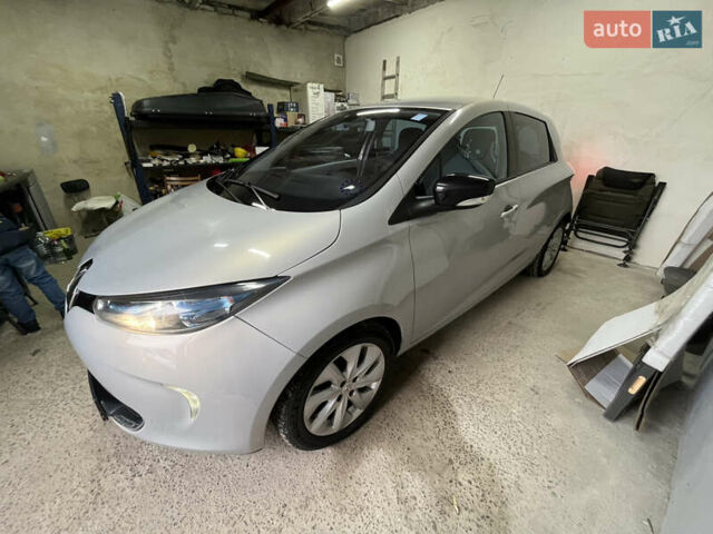 Сірий Рено Зое, об'ємом двигуна 0 л та пробігом 142 тис. км за 5950 $, фото 23 на Automoto.ua