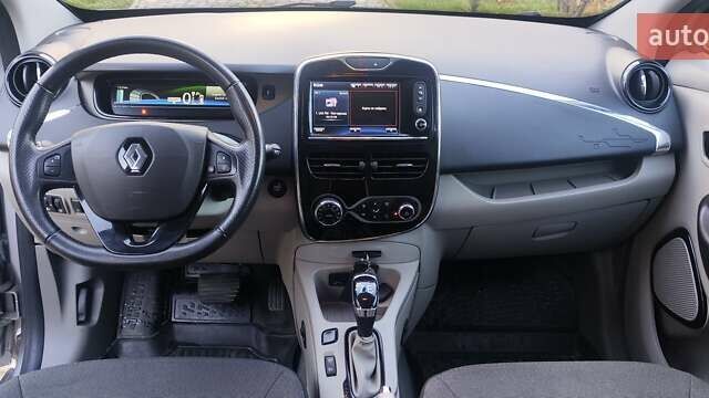 Сірий Рено Зое, об'ємом двигуна 0 л та пробігом 58 тис. км за 7700 $, фото 22 на Automoto.ua
