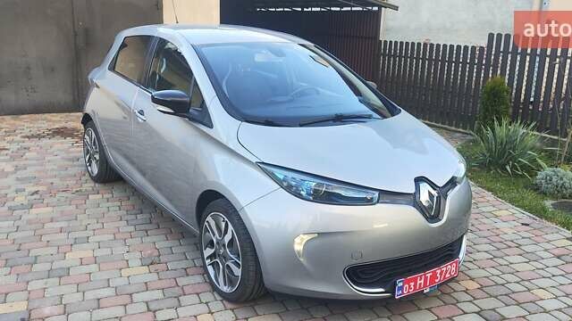 Сірий Рено Зое, об'ємом двигуна 0 л та пробігом 58 тис. км за 7700 $, фото 4 на Automoto.ua