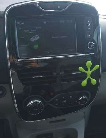 Серый Рено Зое, объемом двигателя 0 л и пробегом 147 тыс. км за 6550 $, фото 1 на Automoto.ua