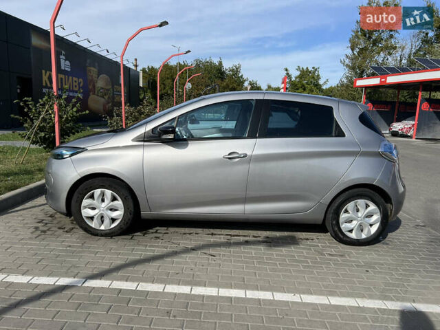 Сірий Рено Зое, об'ємом двигуна 0 л та пробігом 96 тис. км за 7200 $, фото 6 на Automoto.ua