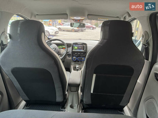 Сірий Рено Зое, об'ємом двигуна 0 л та пробігом 85 тис. км за 7550 $, фото 13 на Automoto.ua