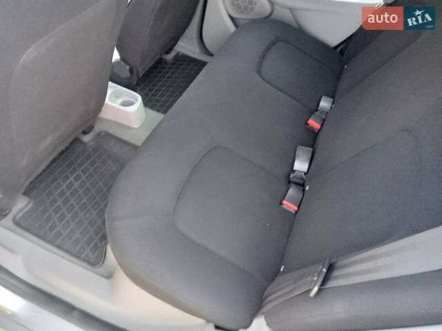 Рено Зое 2015 в Дрогобыче на Automoto.ua Серый Рено Зое, объемом двигателя 0 л и пробегом 125 тыс. км за 6400 $, фото 27 на Automoto.ua