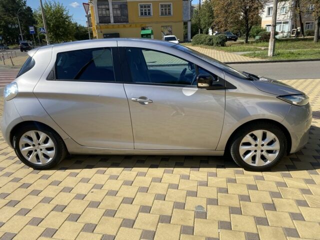 Сірий Рено Зое, об'ємом двигуна 0 л та пробігом 168 тис. км за 6800 $, фото 2 на Automoto.ua
