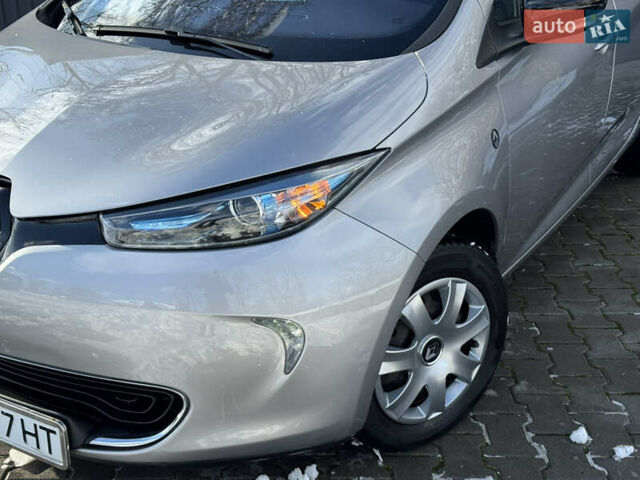 Сірий Рено Зое, об'ємом двигуна 0 л та пробігом 104 тис. км за 6199 $, фото 1 на Automoto.ua