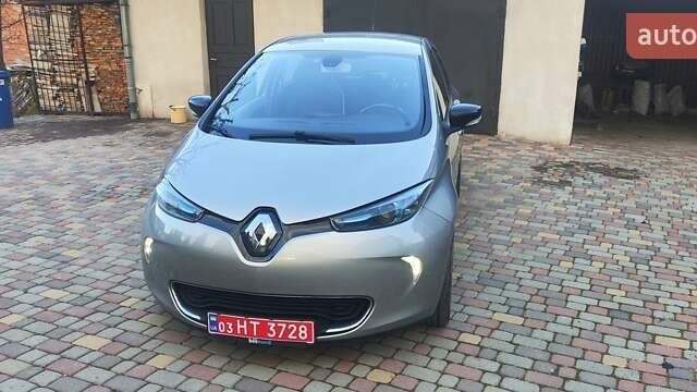 Сірий Рено Зое, об'ємом двигуна 0 л та пробігом 58 тис. км за 7700 $, фото 3 на Automoto.ua