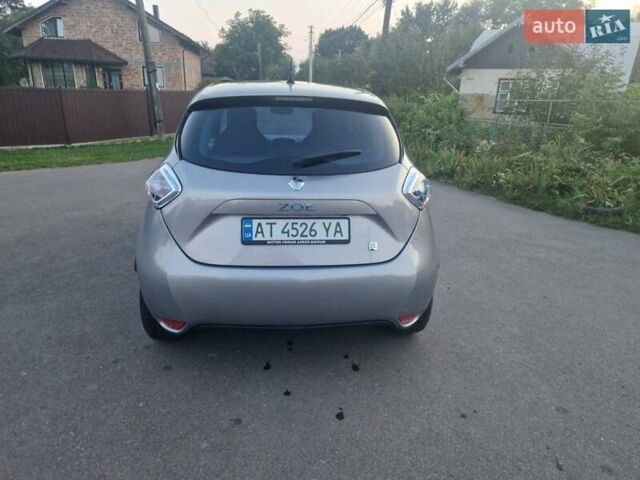 Сірий Рено Зое, об'ємом двигуна 0 л та пробігом 39 тис. км за 7000 $, фото 28 на Automoto.ua