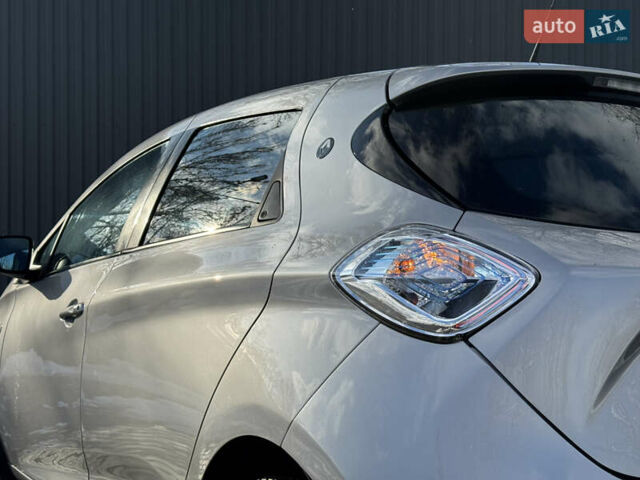 Сірий Рено Зое, об'ємом двигуна 0 л та пробігом 104 тис. км за 6199 $, фото 48 на Automoto.ua