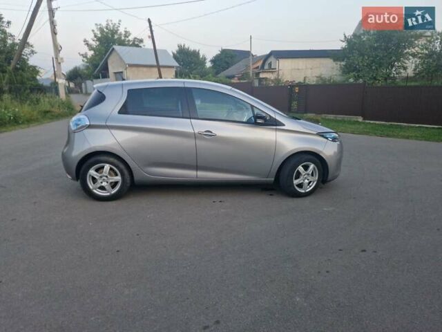 Сірий Рено Зое, об'ємом двигуна 0 л та пробігом 39 тис. км за 7000 $, фото 26 на Automoto.ua