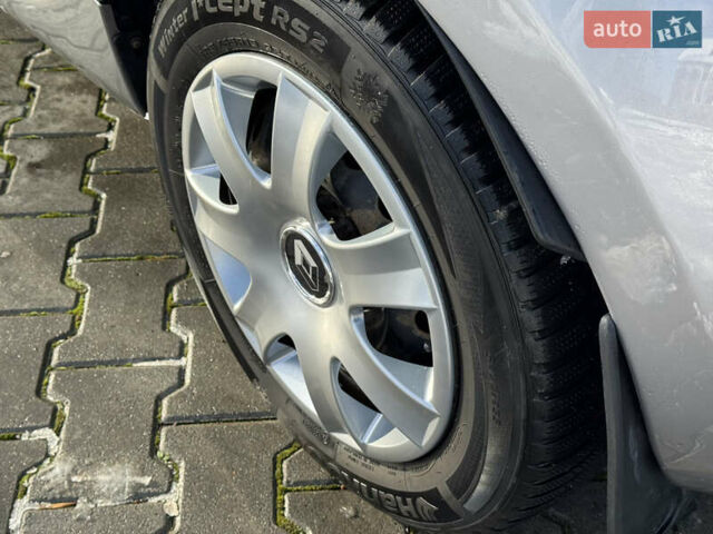 Сірий Рено Зое, об'ємом двигуна 0 л та пробігом 104 тис. км за 6199 $, фото 11 на Automoto.ua