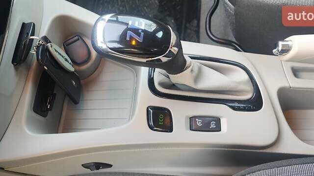 Сірий Рено Зое, об'ємом двигуна 0 л та пробігом 58 тис. км за 7700 $, фото 27 на Automoto.ua