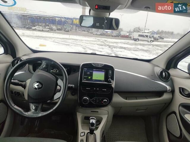 Серый Рено Зое, объемом двигателя 0 л и пробегом 153 тыс. км за 6500 $, фото 14 на Automoto.ua