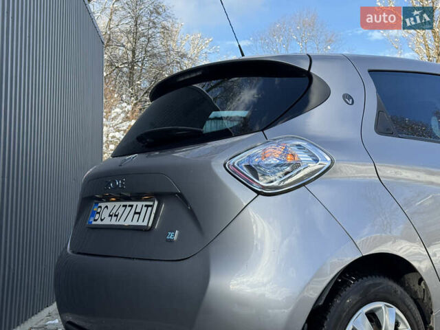Сірий Рено Зое, об'ємом двигуна 0 л та пробігом 104 тис. км за 6199 $, фото 60 на Automoto.ua