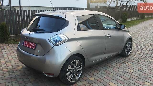 Сірий Рено Зое, об'ємом двигуна 0 л та пробігом 58 тис. км за 7700 $, фото 6 на Automoto.ua