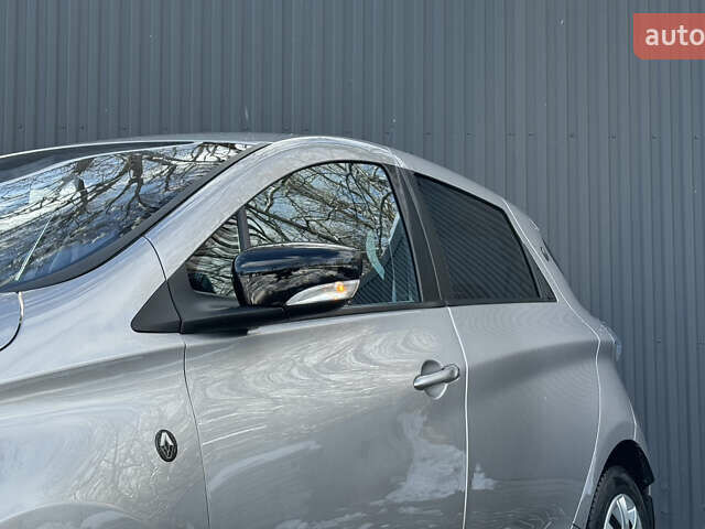 Сірий Рено Зое, об'ємом двигуна 0 л та пробігом 104 тис. км за 6199 $, фото 9 на Automoto.ua