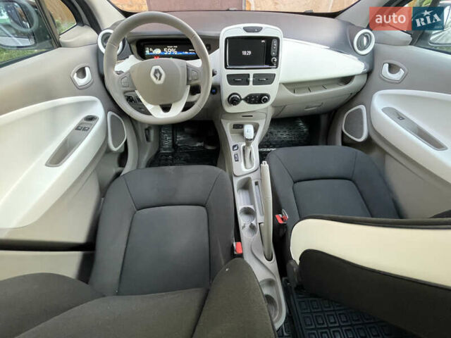 Сірий Рено Зое, об'ємом двигуна 0 л та пробігом 96 тис. км за 7200 $, фото 24 на Automoto.ua