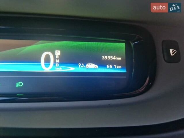 Сірий Рено Зое, об'ємом двигуна 0 л та пробігом 39 тис. км за 7000 $, фото 4 на Automoto.ua