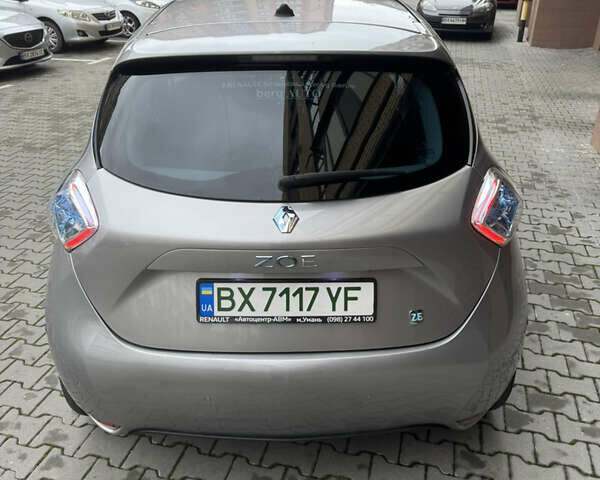 Рено Зое 2015 в Хмельницком на Automoto.ua Серый Рено Зое, объемом двигателя 0 л и пробегом 84 тыс. км за 7500 $, фото 7 на Automoto.ua
