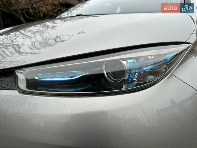Рено Зое 2015 в Львове на Automoto.ua Серый Рено Зое, объемом двигателя 0 л и пробегом 132 тыс. км за 6700 $, фото 22 на Automoto.ua