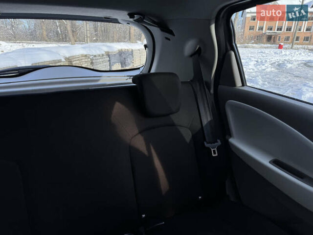 Сірий Рено Зое, об'ємом двигуна 0 л та пробігом 104 тис. км за 6199 $, фото 24 на Automoto.ua