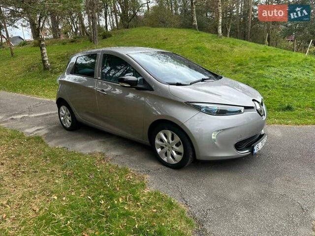 Сірий Рено Зое, об'ємом двигуна 0 л та пробігом 108 тис. км за 6900 $, фото 1 на Automoto.ua