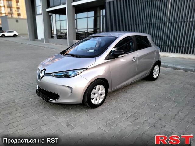 Серый Рено Зое, объемом двигателя 65 л и пробегом 137 тыс. км за 6000 $, фото 1 на Automoto.ua