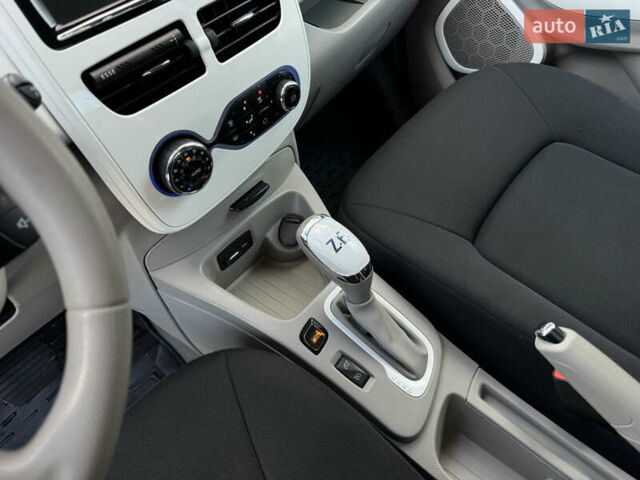 Сірий Рено Зое, об'ємом двигуна 0 л та пробігом 104 тис. км за 6199 $, фото 21 на Automoto.ua