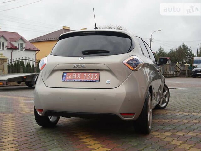 Серый Рено Зое, объемом двигателя 0 л и пробегом 102 тыс. км за 7500 $, фото 8 на Automoto.ua