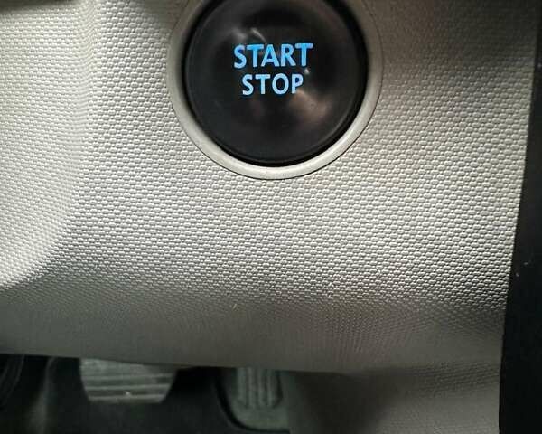 Рено Зое 2015 в Львове на Automoto.ua Серый Рено Зое, объемом двигателя 0 л и пробегом 132 тыс. км за 6700 $, фото 12 на Automoto.ua