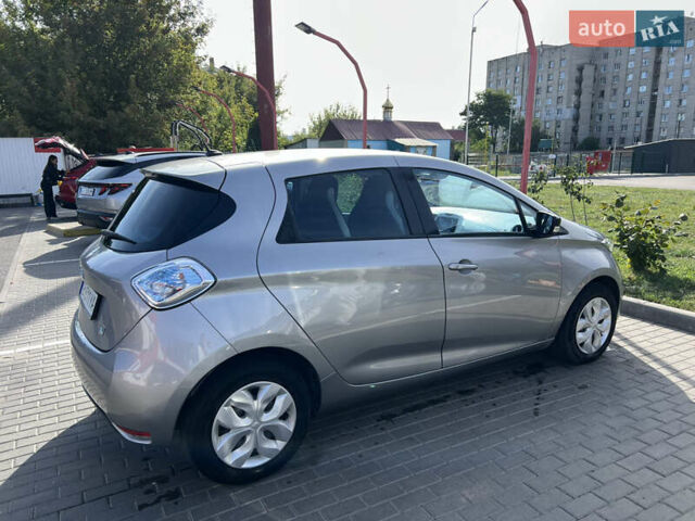 Сірий Рено Зое, об'ємом двигуна 0 л та пробігом 96 тис. км за 7200 $, фото 2 на Automoto.ua