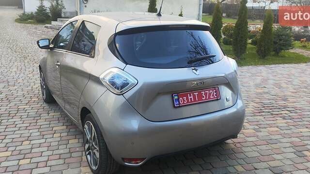 Сірий Рено Зое, об'ємом двигуна 0 л та пробігом 58 тис. км за 7700 $, фото 7 на Automoto.ua