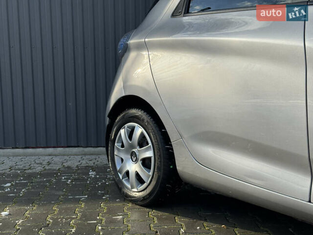 Сірий Рено Зое, об'ємом двигуна 0 л та пробігом 104 тис. км за 6199 $, фото 69 на Automoto.ua