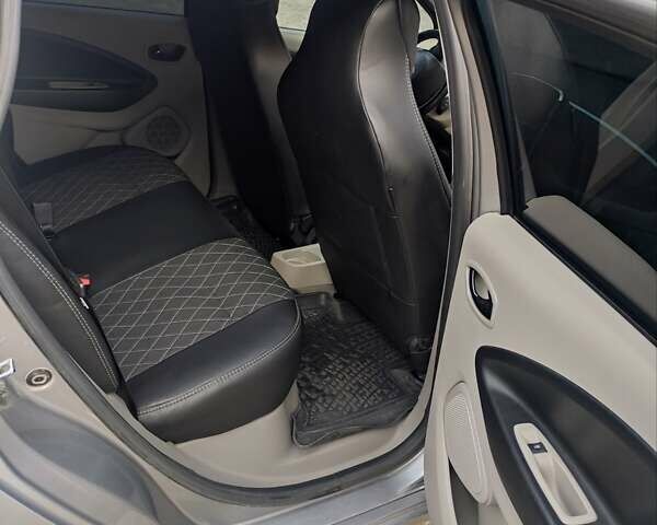 Сірий Рено Зое, об'ємом двигуна 0 л та пробігом 72 тис. км за 8000 $, фото 24 на Automoto.ua