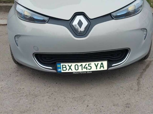 Сірий Рено Зое, об'ємом двигуна 0 л та пробігом 70 тис. км за 8000 $, фото 1 на Automoto.ua