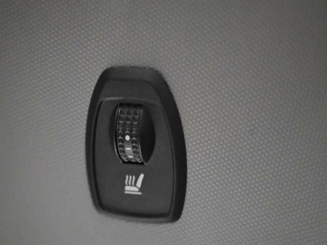 Серый Рено Зое, объемом двигателя 0 л и пробегом 97 тыс. км за 5700 $, фото 20 на Automoto.ua