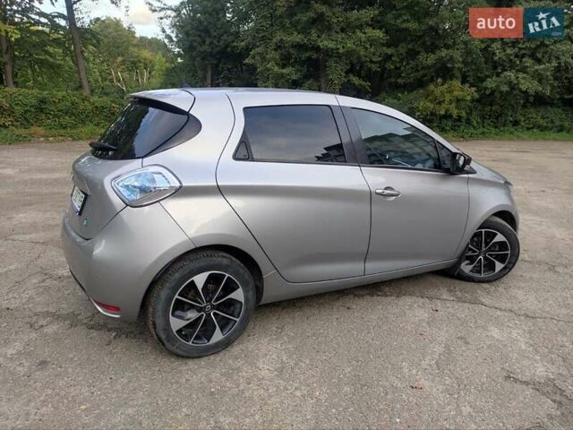Сірий Рено Зое, об'ємом двигуна 0 л та пробігом 72 тис. км за 8000 $, фото 3 на Automoto.ua