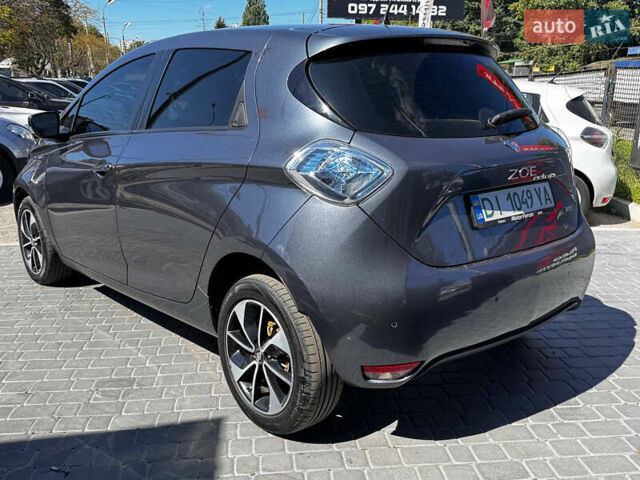 Серый Рено Зое, объемом двигателя 0 л и пробегом 127 тыс. км за 8900 $, фото 1 на Automoto.ua