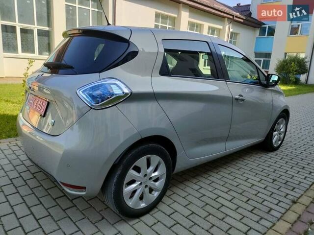 Сірий Рено Зое, об'ємом двигуна 0 л та пробігом 86 тис. км за 6800 $, фото 11 на Automoto.ua