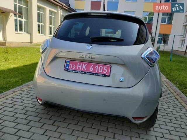 Сірий Рено Зое, об'ємом двигуна 0 л та пробігом 86 тис. км за 6800 $, фото 12 на Automoto.ua