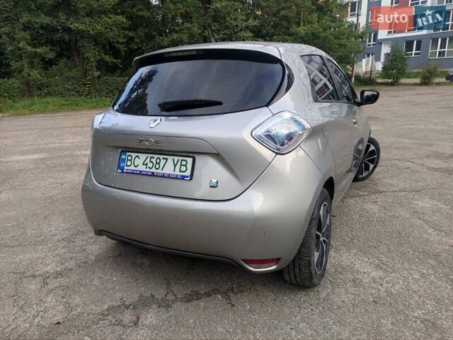 Сірий Рено Зое, об'ємом двигуна 0 л та пробігом 72 тис. км за 8000 $, фото 9 на Automoto.ua